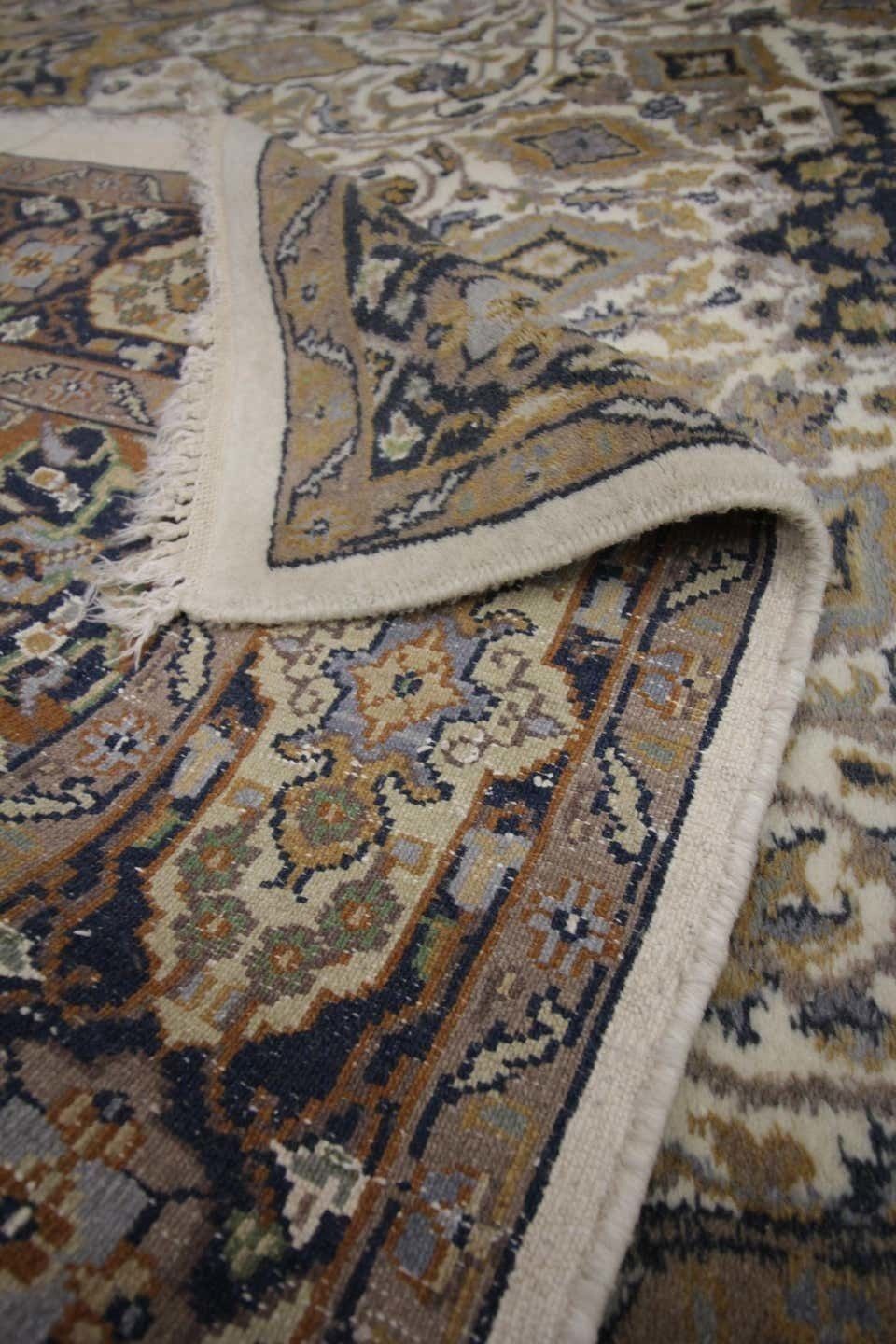 Traditional Oriental Rugs Indian Vintage Rugs For Sale Floral Area Rug 124x205cm photo 870.0