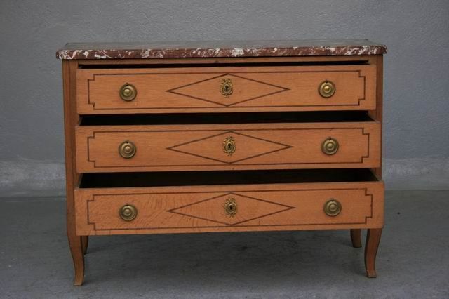 Light Oak Chest Of Drawers, Directoire Period photo vinterior