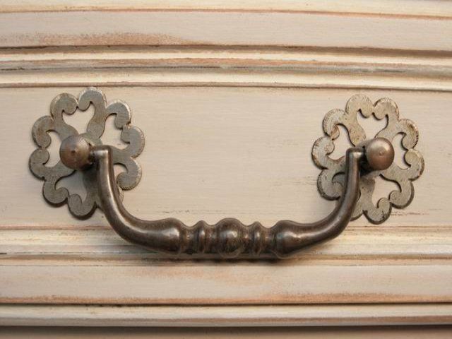 1854.0 Sideboard Louis XV Style Putty Lacquered photo