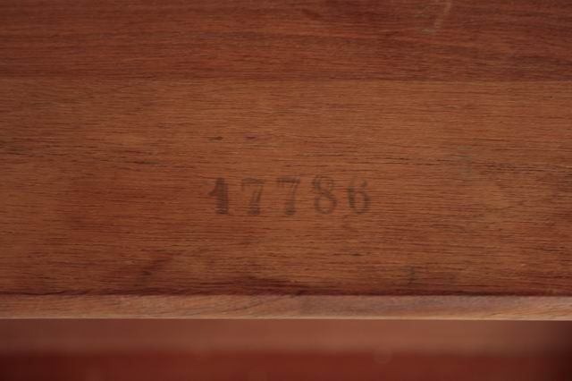 5735.0 Macassar Ebony Cabinet photo
