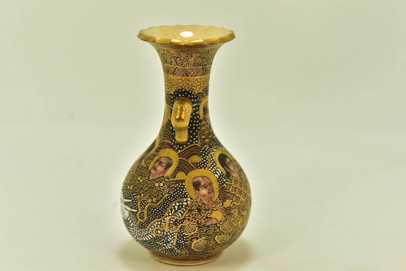 Japanese Satsuma Vase, 19th Century photo Home Decor