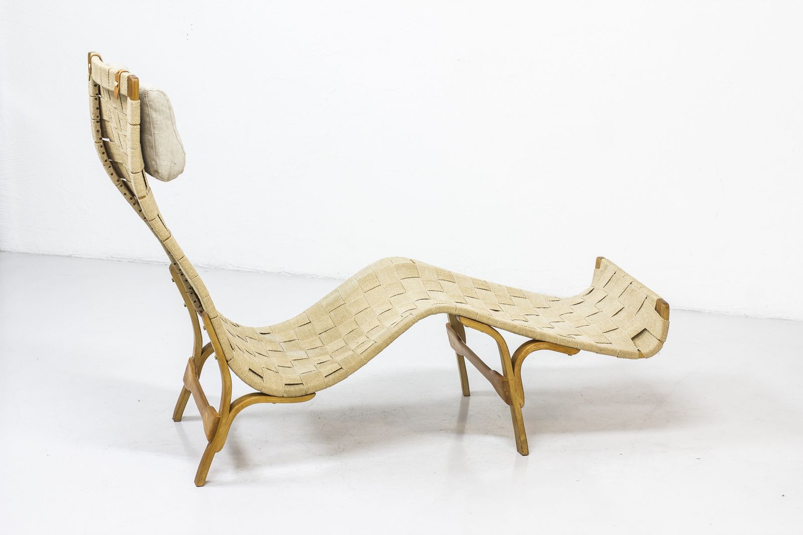 Chaise Longue In The Manner Of Bruno Mathsson