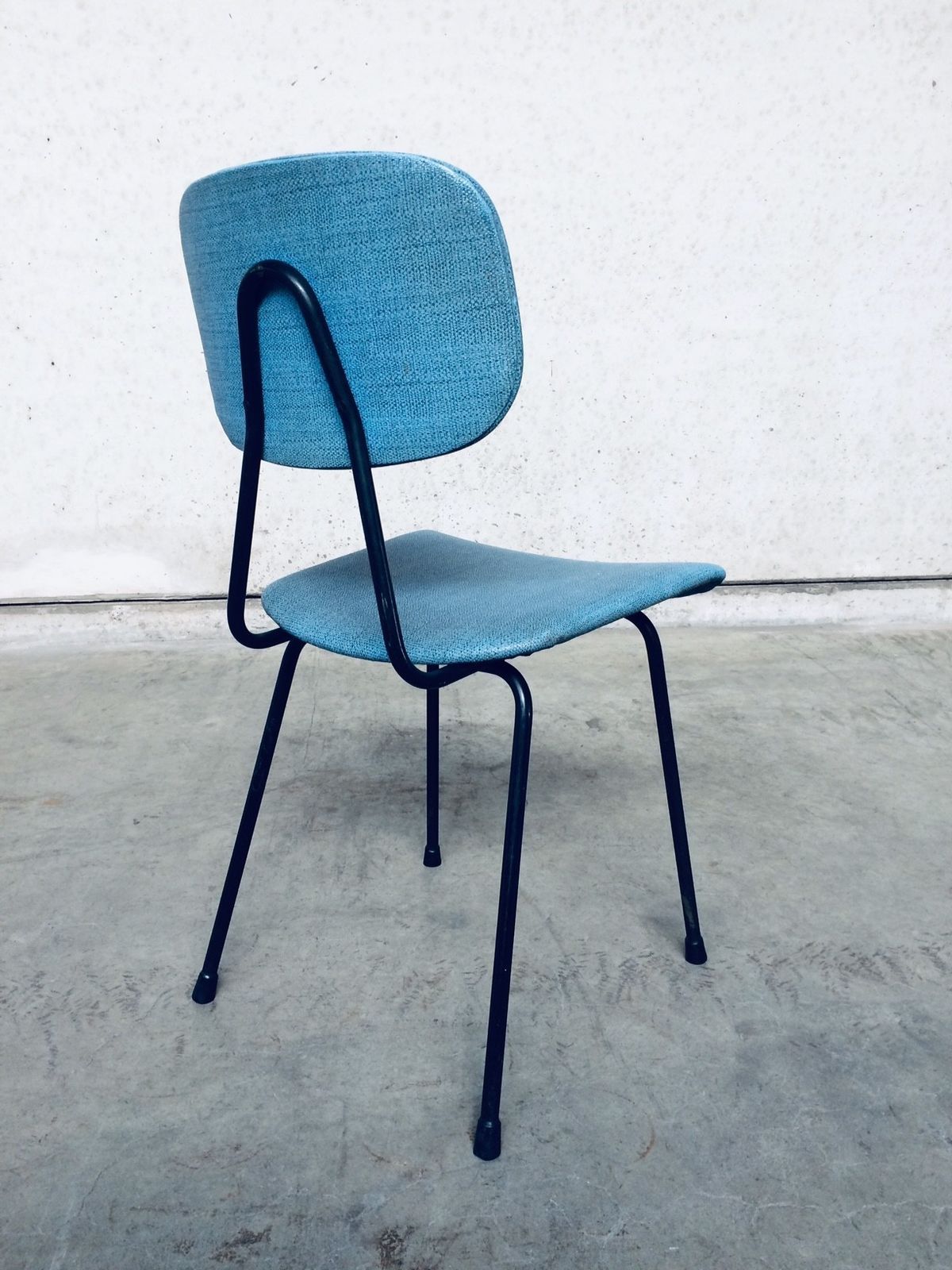 photo for sale Vintage Mid Century Modern Design Keukenstoel, Frankrijk, Ca. Jaren 1950
