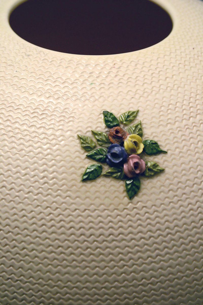 Large Ceramic Vase With Flowers photo 783.0