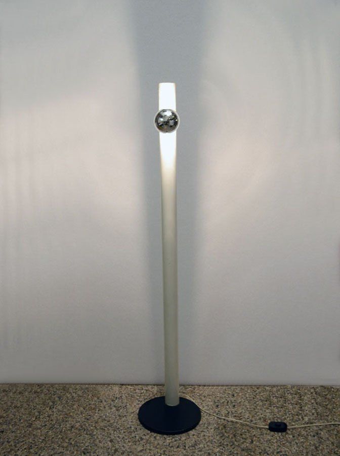Italian Tilted Painted Metal Floor Lamp, 1970s photo 470.0