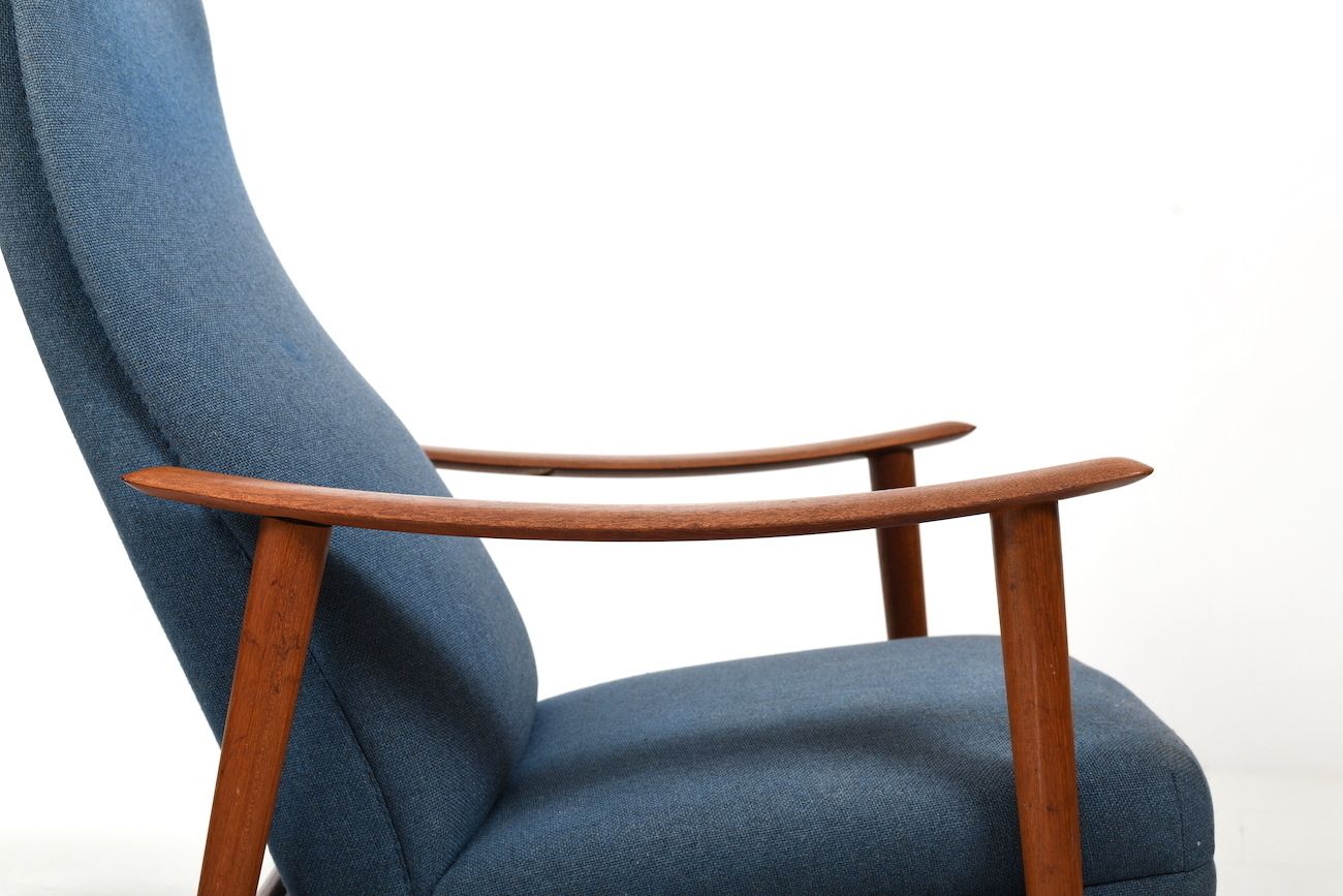 photo vintage Pair Of Mid Century Danish Reclining Lounge Chairs In Teak