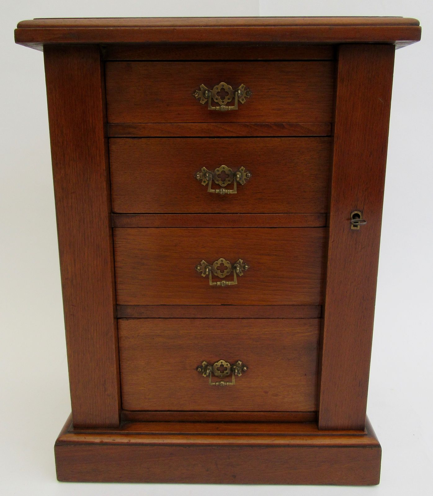 Victorian Apprentice Wellington Chest photo Furniture