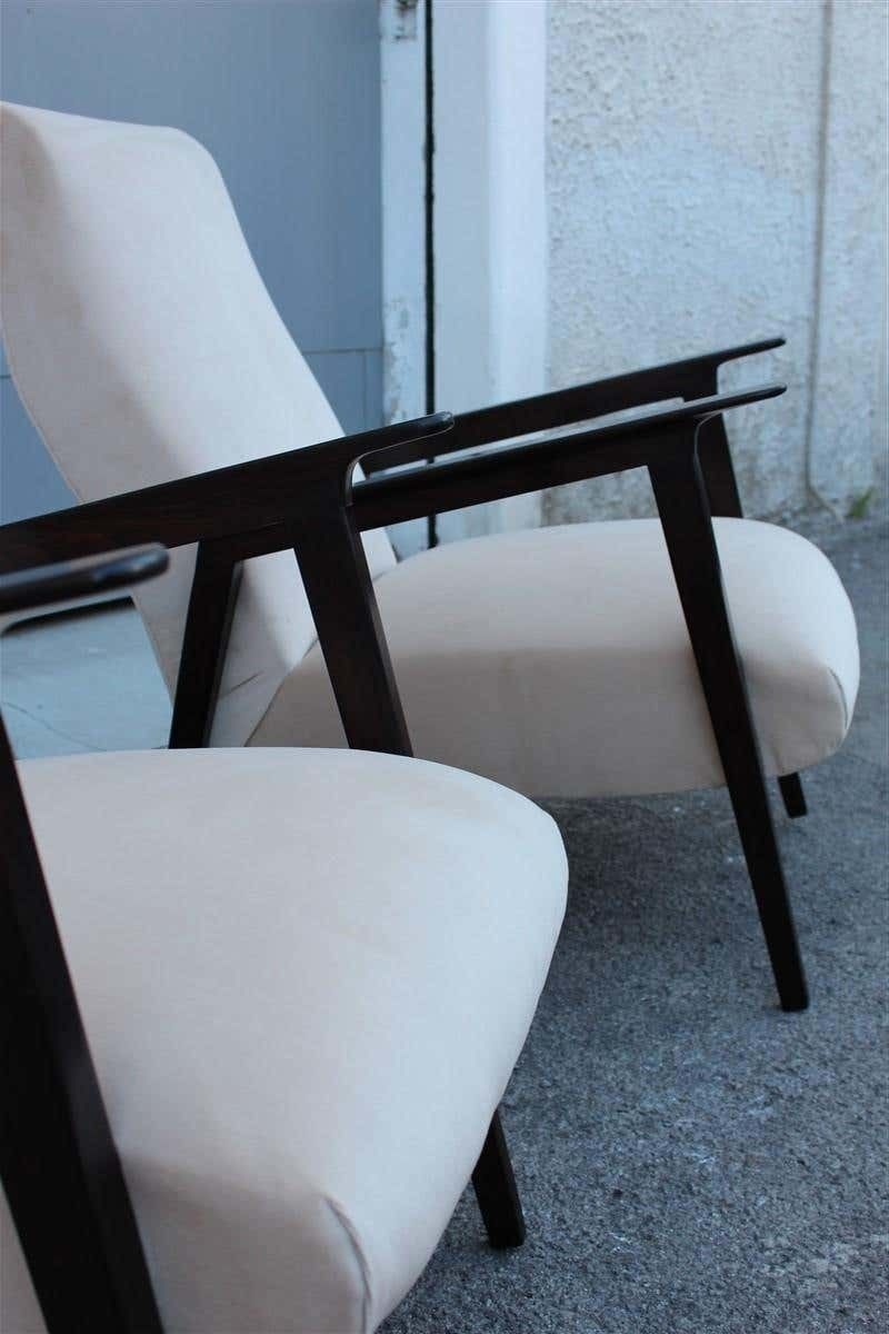 Pair Of 1950s Italian Design Armchairs In Walnut And Midcentury Beige Velvet photo Furniture