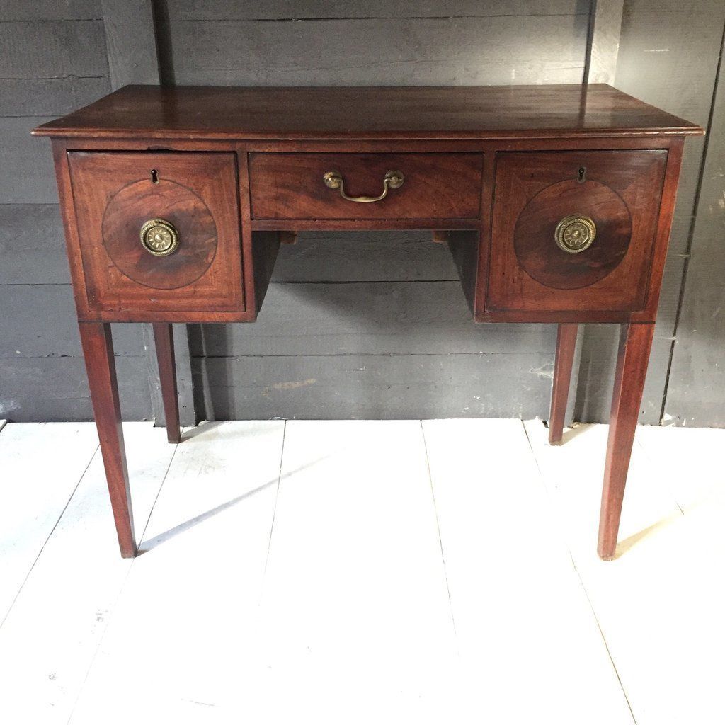 Hepplewhite Dressing Table photo furniture