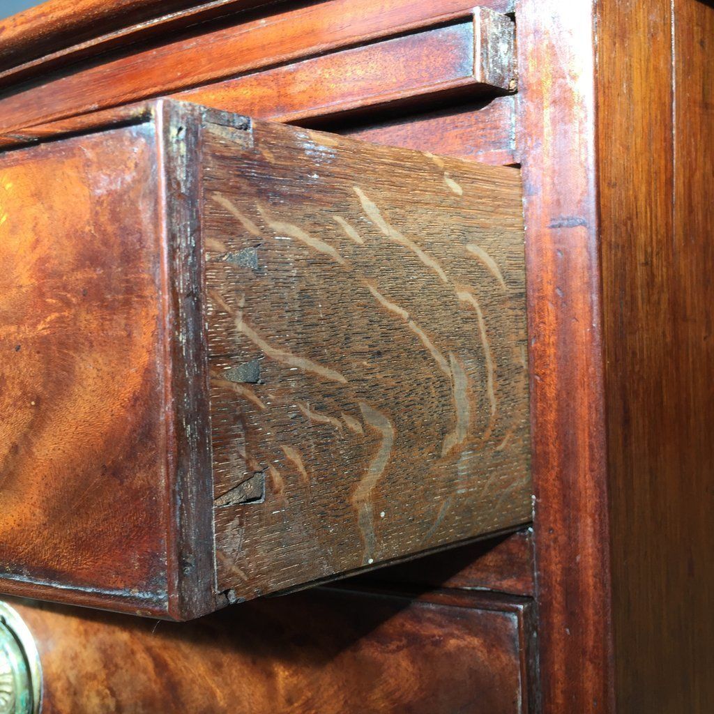 photo buy 18th Century Mahogany Chest Of Drawers