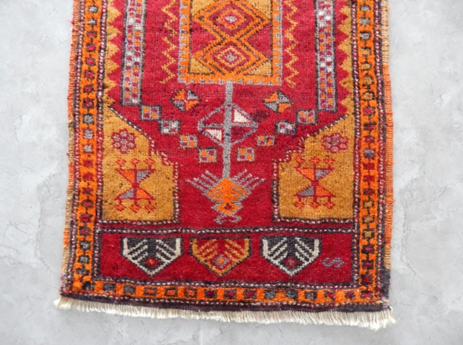 Vintage Distressed Oushak Runner Rug, 1970s photo vinterior