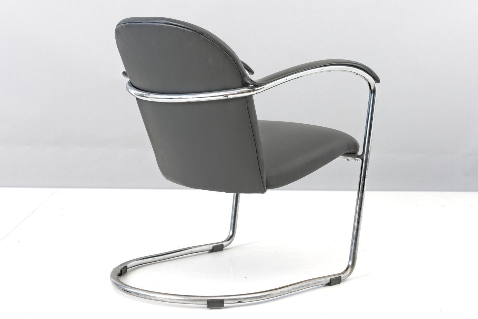 2633.0 Dutch Nr. 414 Cantilever Armchair By Willem Hendrik Gispen For Gispen, 1930s photo