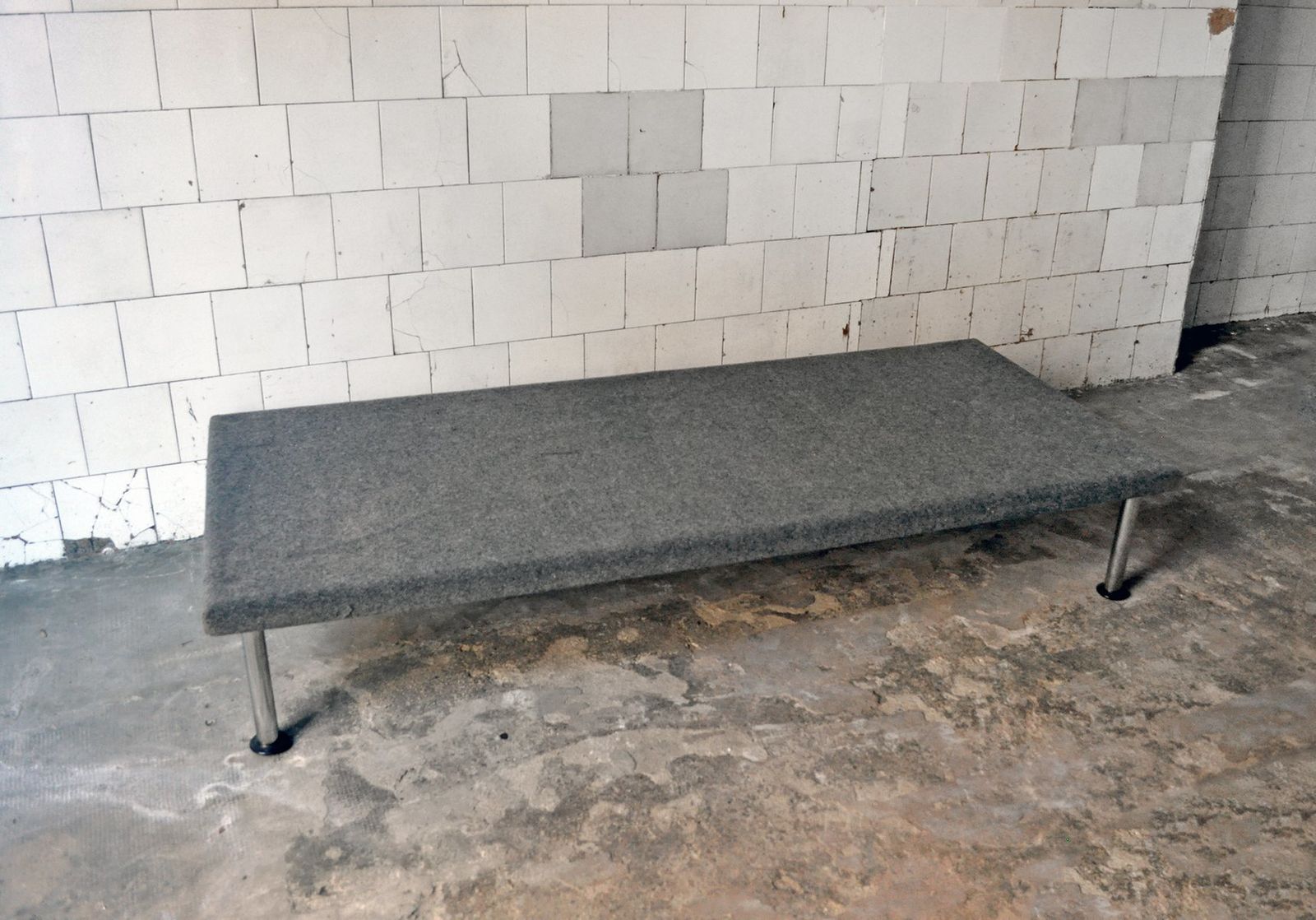 Talponia Long And Wide Bench Door Roberto Gabetti En Aimaro Isola Voor Arbo, 1969 photo vintage