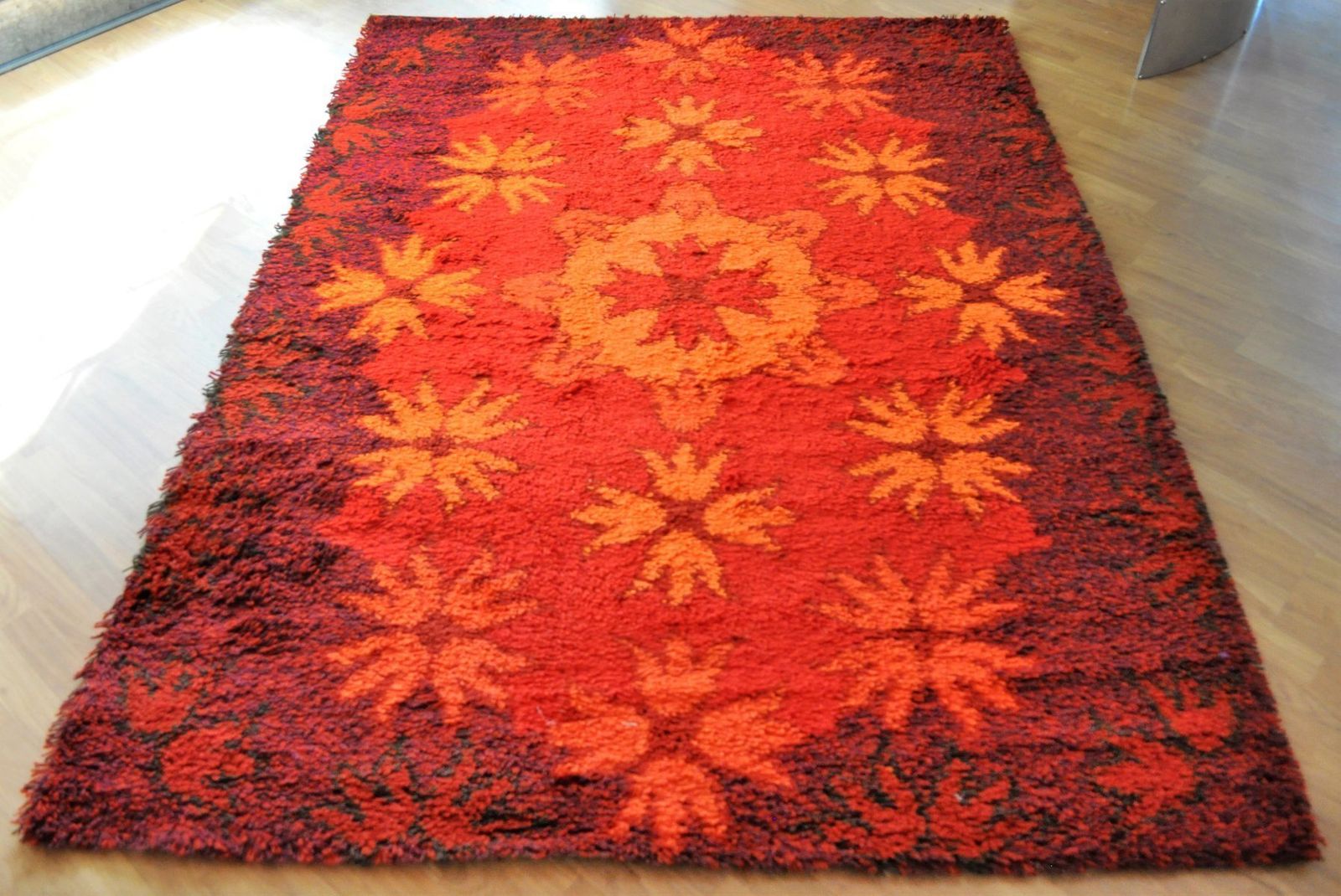 Rood Birk Vloerkleed Van Hammer Taepper, Jaren 1970 photo furniture