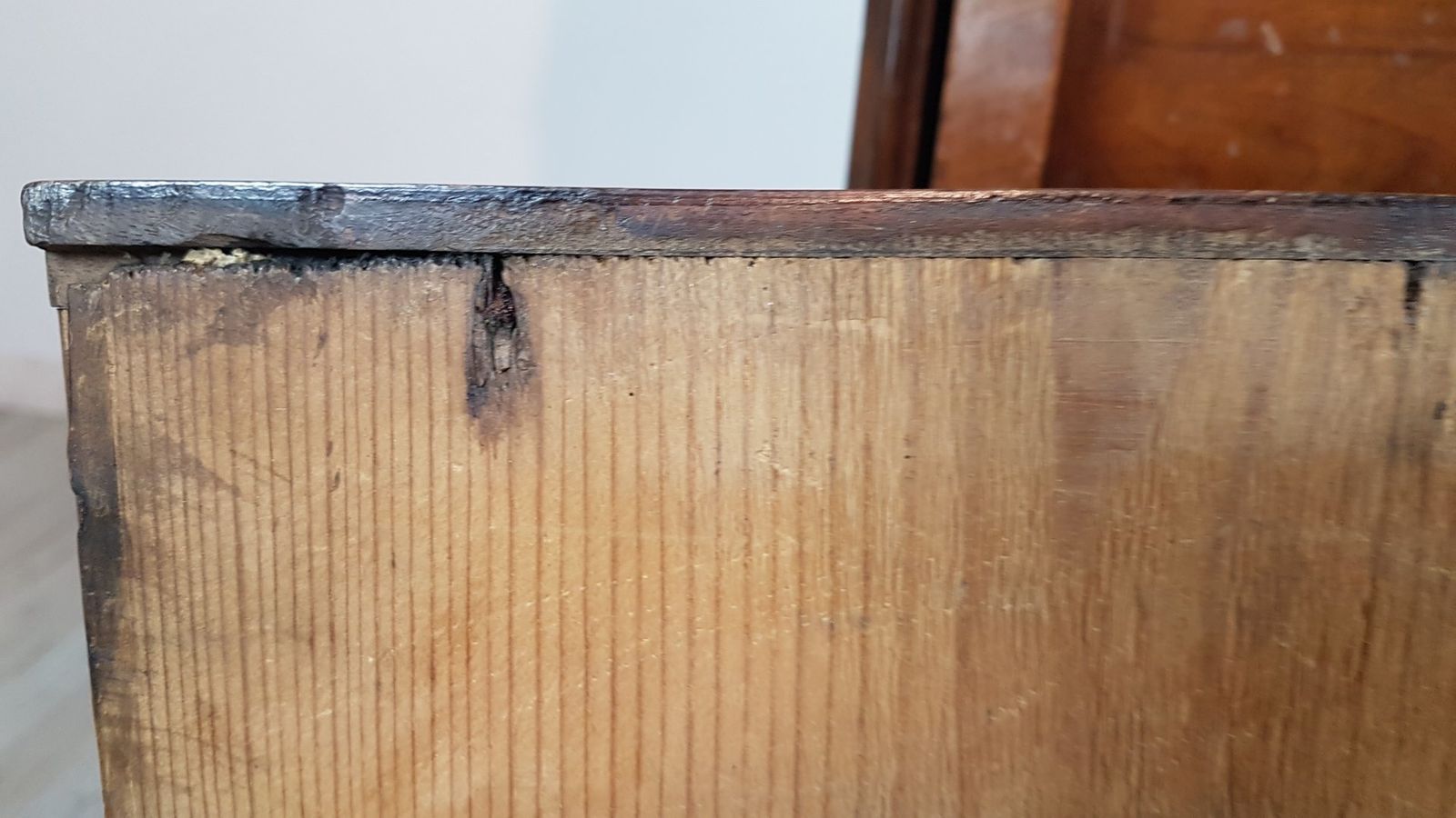 Antique Walnut Chest Of Drawers, 1745 photo 4082.08