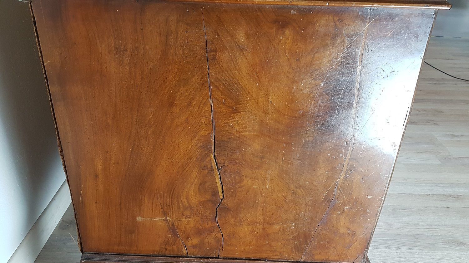 4082.08 Antique Walnut Chest Of Drawers, 1745 photo