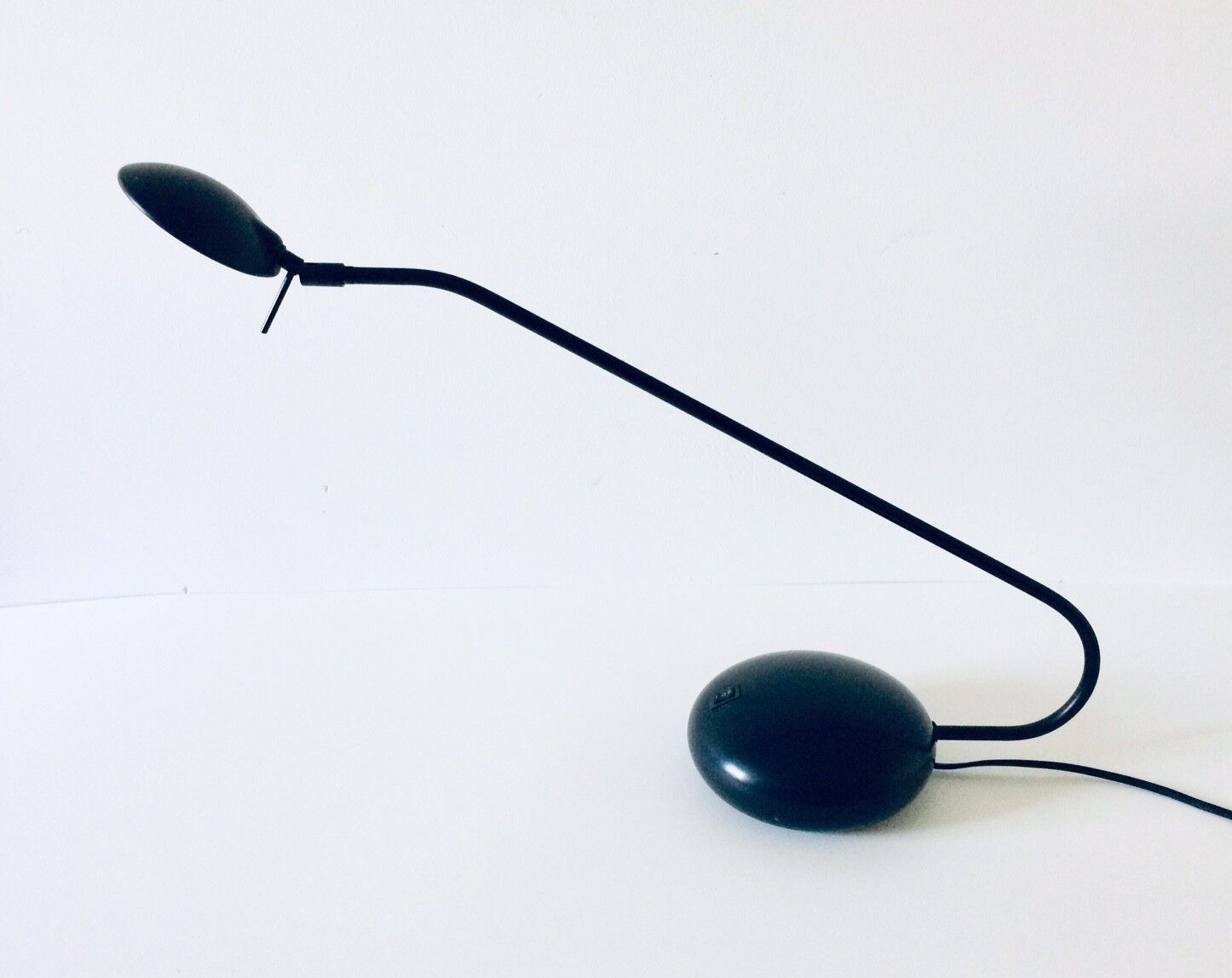 Post Modern Design Sleek Black Metal Desk Lamp 1980s photo Lighting