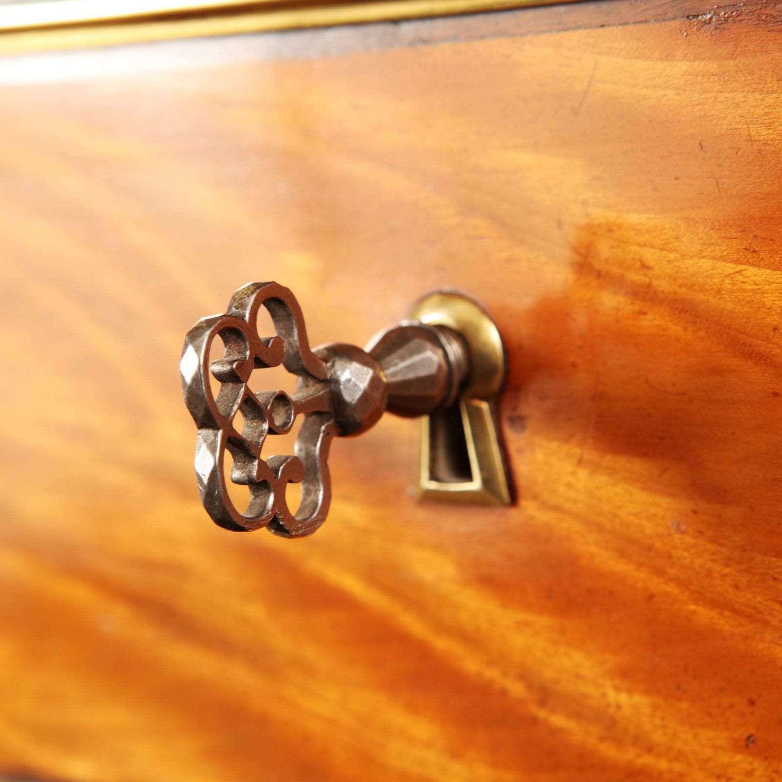 The Governor Of Stockholm’s Louis XVI Style Satinwood Secretaire Abattant photo vinterior