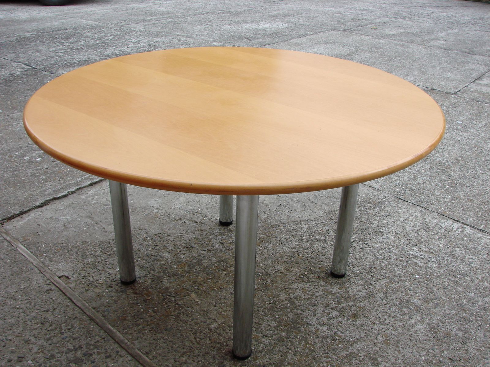 Round Table, 1980s photo for sale