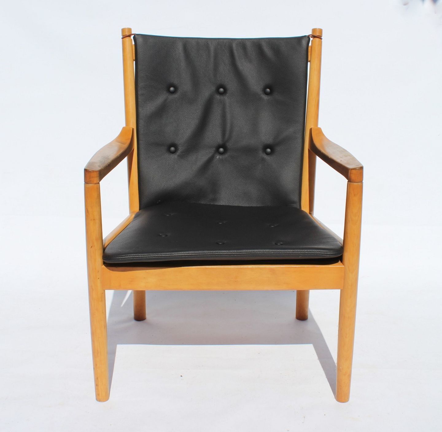 Armchair   Model 1788, With Beech Backrest And Cushions In Black Leather By Hans J. Wegner    Fritz Hansen, 1978.