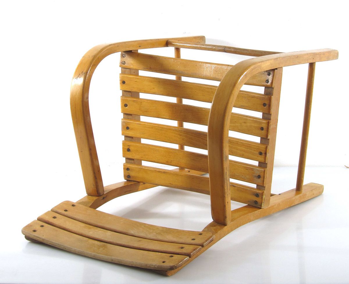 Vintage houten kinderstoel uit de jaren vijftig photo 140.0