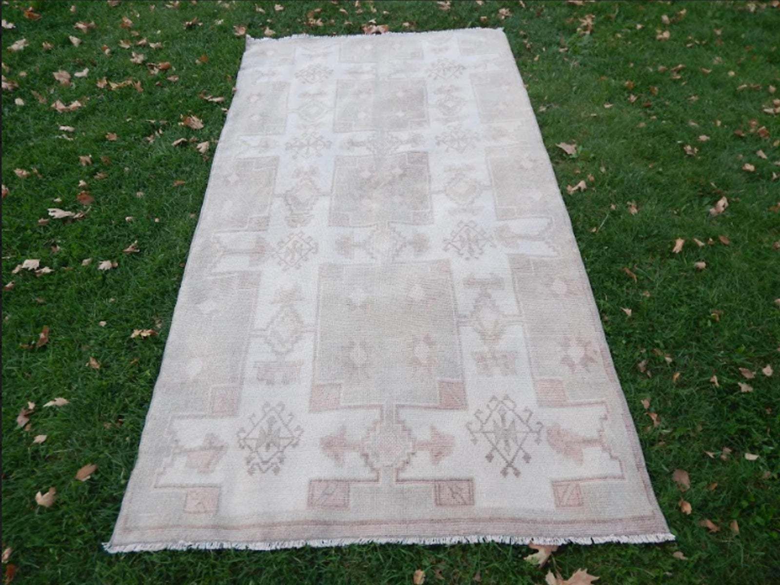 photo vinterior 1970s Vintage Turkish Oushak Handwoven Rug 4′3″ × 7′12″