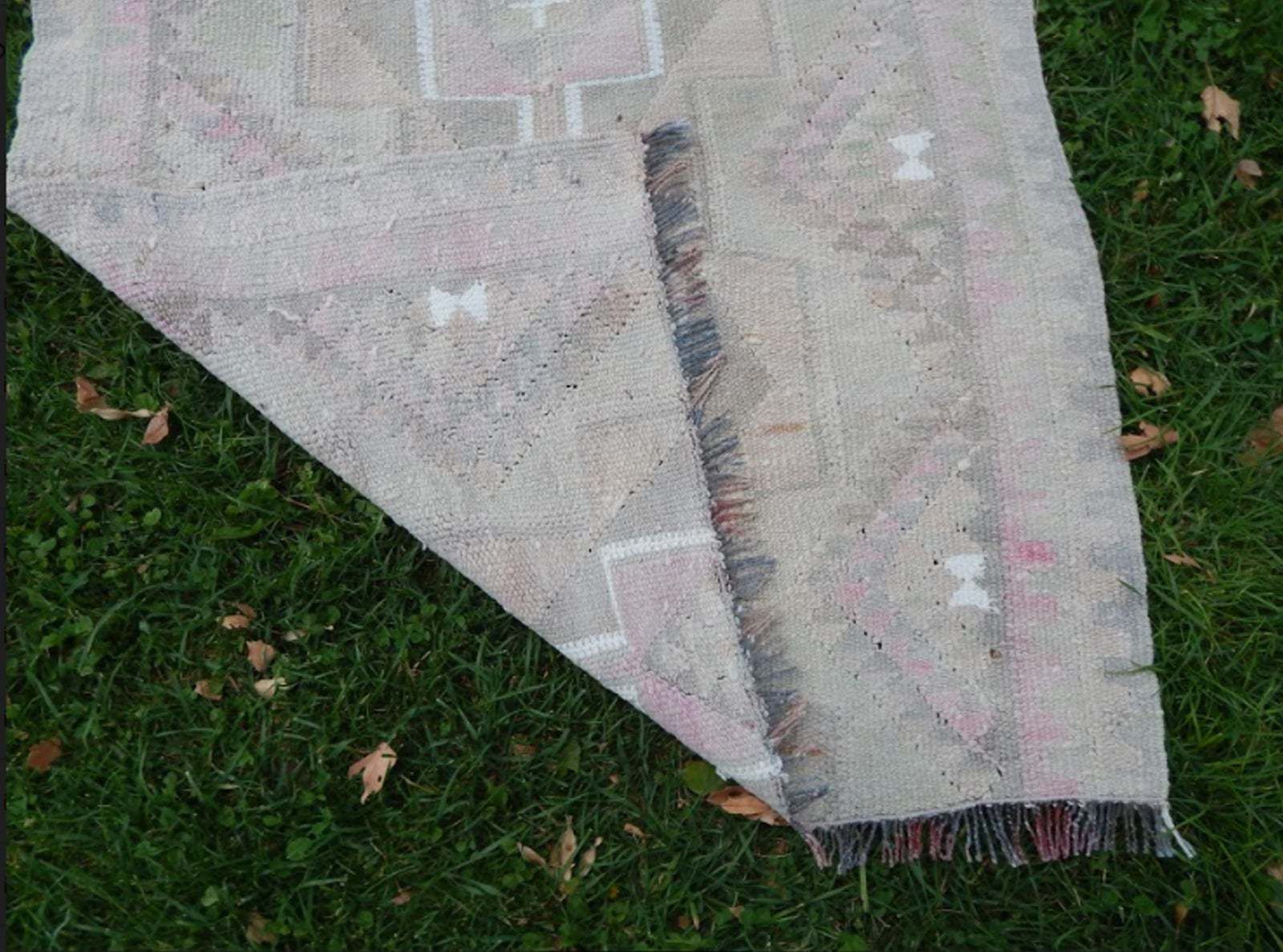 photo vinterior Distressed Vintage Kurdish Hand Knotted Herki Kilim Runner Rug 2′11″ × 9′7″
