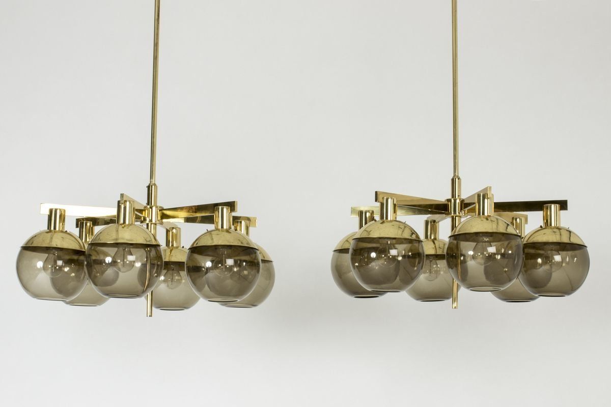 Messing En Glazen Kroonluchters Van Hans Agne Jakobsson Voor Hans Agne Jakobsson Ab Markaryd, Ca. Jaren 1960, Set Van 2 photo furniture