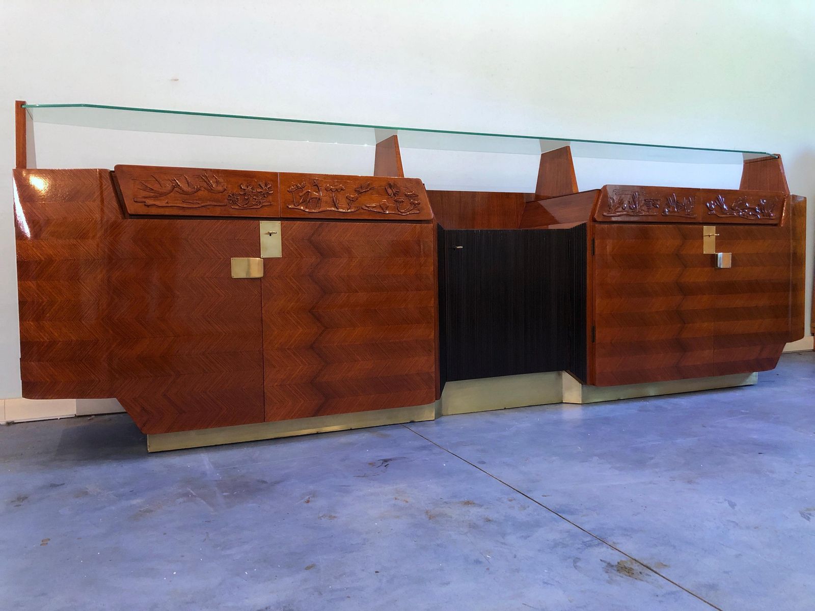 Italian Midcentury Sideboard Manufactured By Consorzio Esposizioni Mobili Cantù photo buy