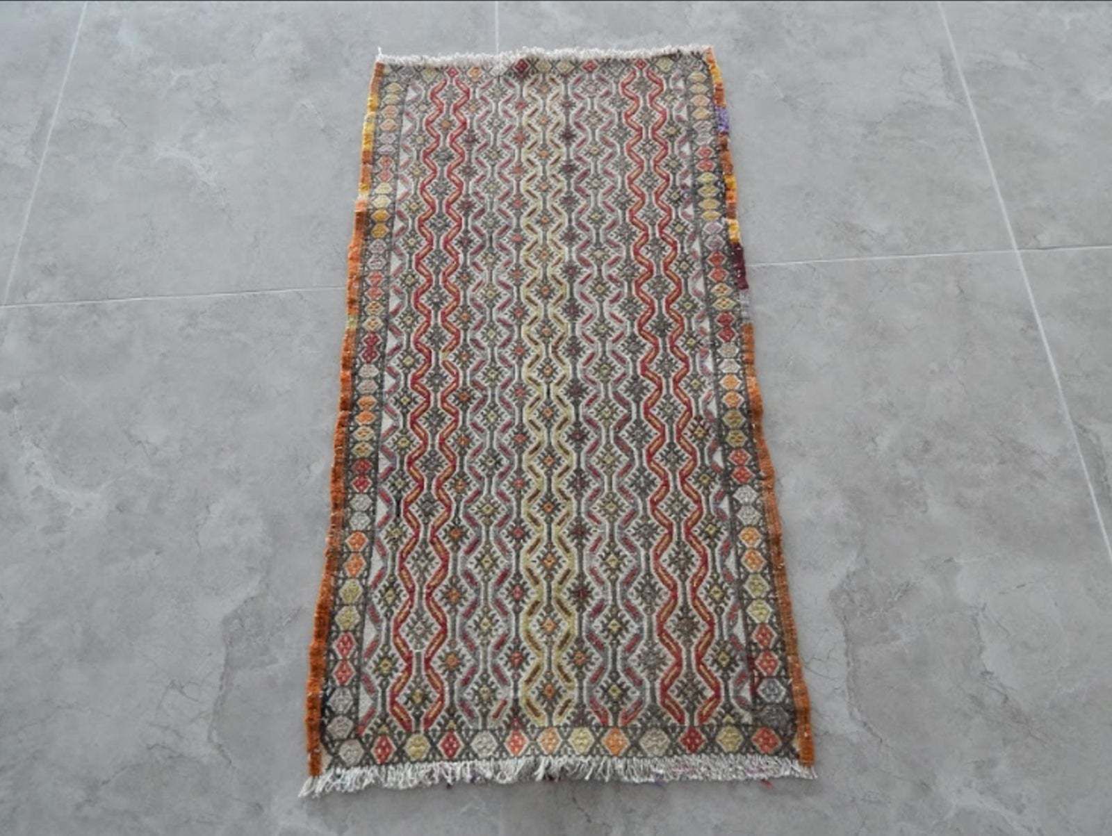 Handwoven Turkish Kilim Rug Pastel Colors Area Rug Petite Braided Kilim 1′6″ × 2′10″