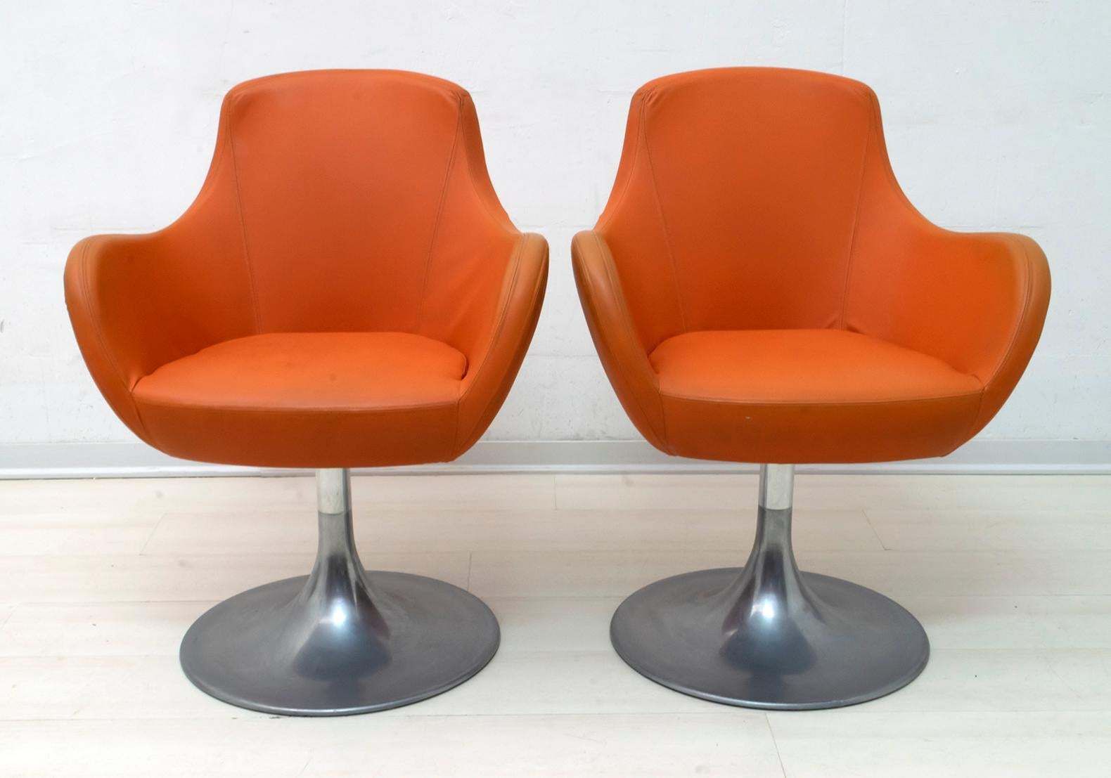 Pair Of Mid Century Modern Italian Swivel Armchairs, 1960s