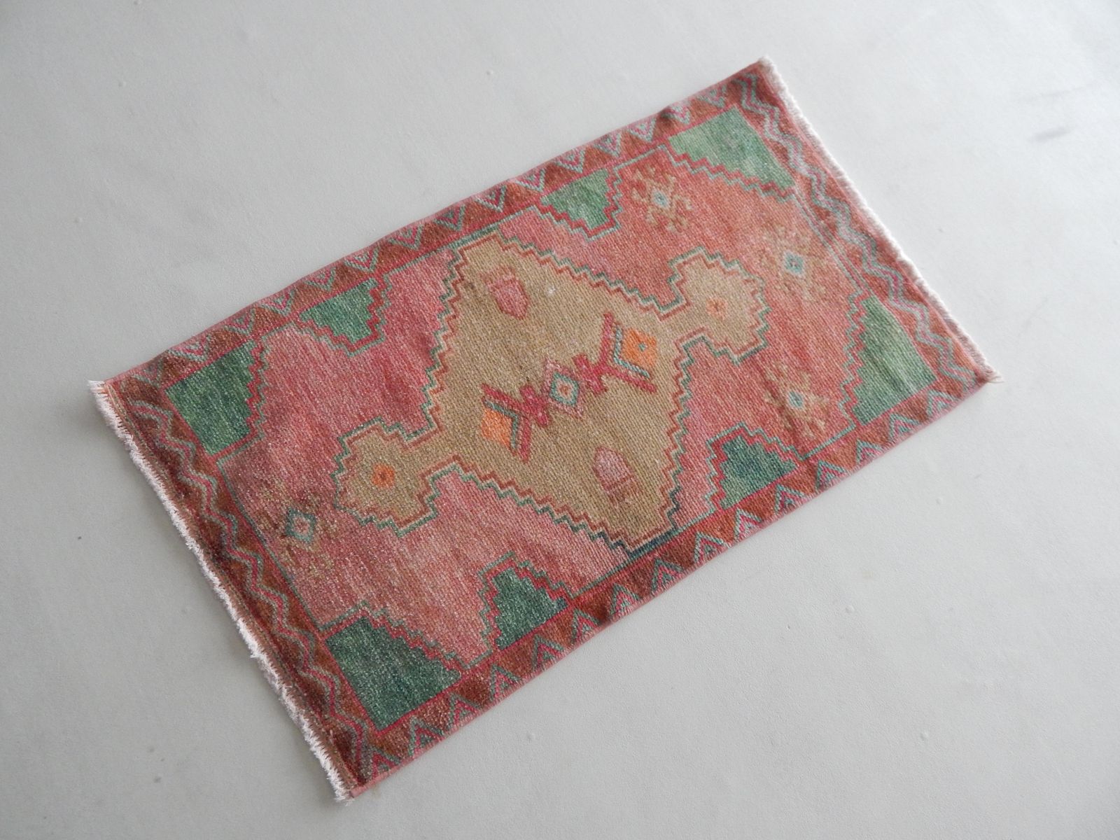 Vintage Small Oushak Turkish Rug 1'10" X 3'3"