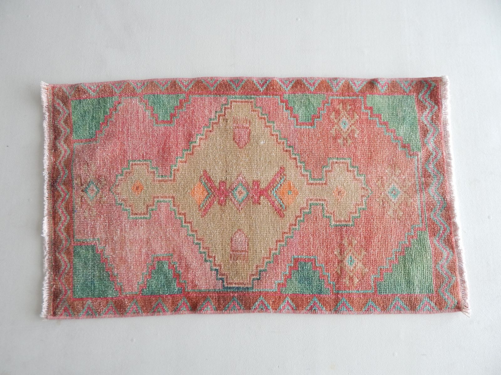 Vintage Small Oushak Turkish Rug 1'10" X 3'3" photo Textiles