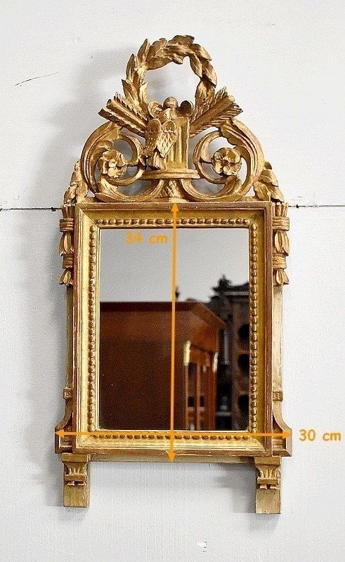 photo vintage Small Mirror In Golden Wood, Louis XVI Style   1st Part Of The 20th Century