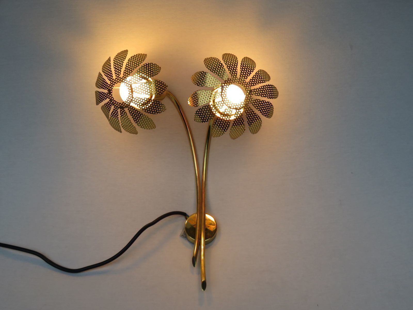 photo vinterior Unique Wall Lights, 1950s, Italy, Set Of 2