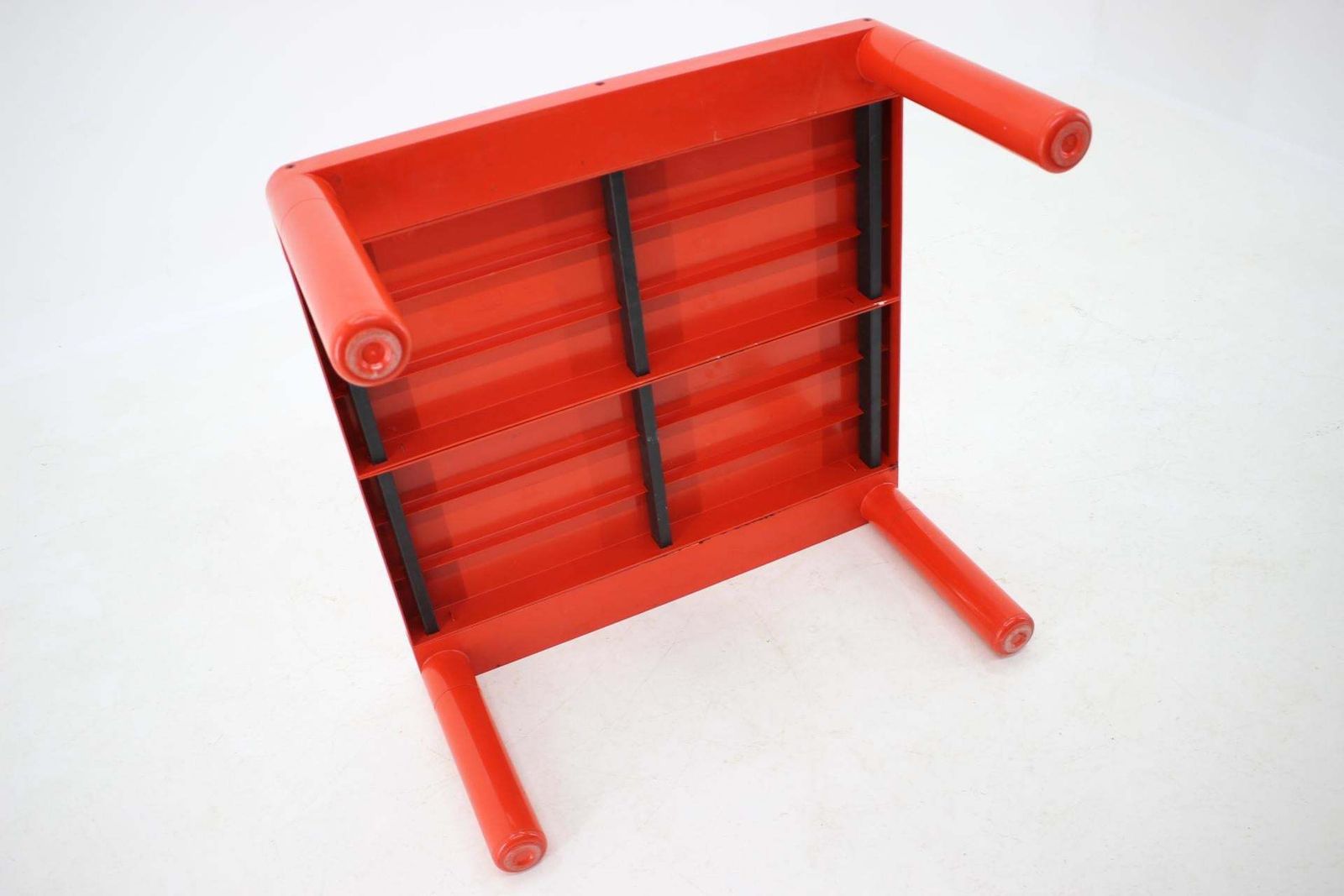 751.0 Mid Century Space Age Coffee Table Upo, Eero Aarnio, Finland, 1970s. photo