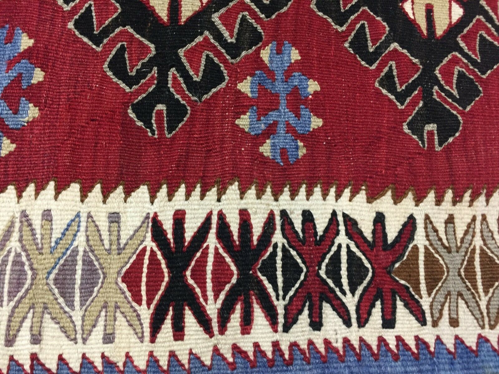 Small Vintage Turkish Kilim 112x81 Cm Tribal Kelim Rug, Black, Red, Blue photo buy