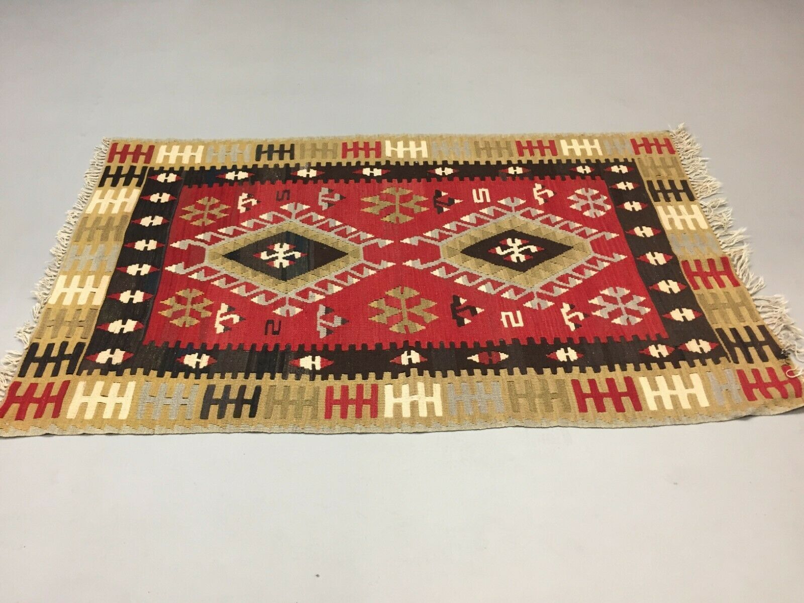 Vintage Turkish Kilim 151x94 Cm Tribal Kelim Rug, Black, Red, Beige, Medium photo for sale