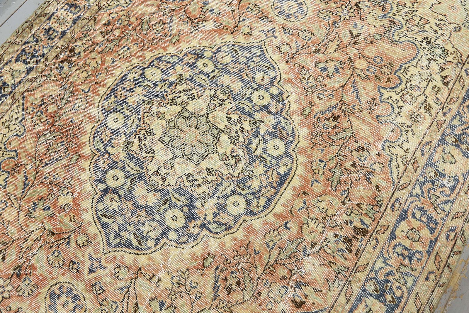 Mediterranean, Turkish Area Rug, Orange, Beige, Oushak Rug, Area Rug, Oriental Rug, Floral, Wool Rug, Distressed, Rugs photo vinterior