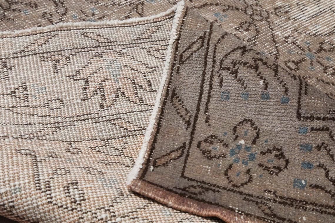 5.7x6.9 Turkish Vintage Rug, Brown Area Oushak Rug, Wool Rug, Room Decor, Floral, Living Room Rug, Distressed Rug, Boho Chic Art Deco photo vintage