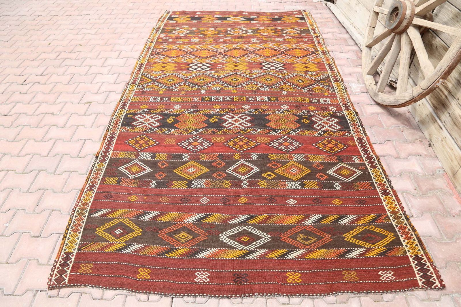 Turkish Kilim, Flatweave, Vintage Oushak, Wool, Handmade, Area Rug, Room Decor, Turkish, Red, Yellow Diamond photo for sale
