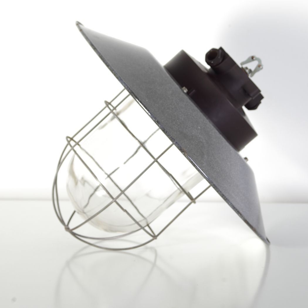 Mid Century Industriële Plafondlamp, Jaren 1960 photo furniture