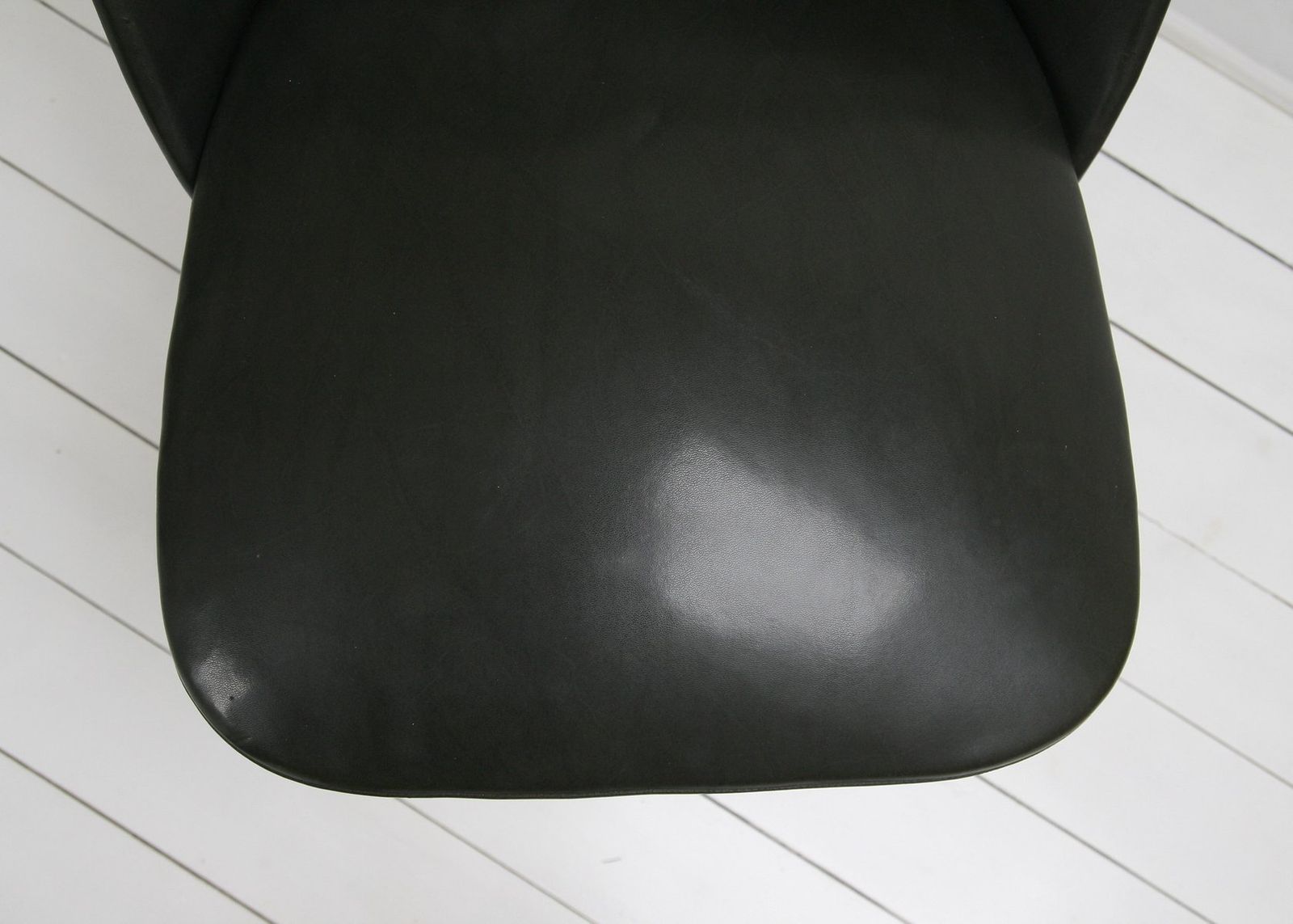 Small Mid Century Italian Lounge Chairs, 1960s, Set Of 2 photo buy