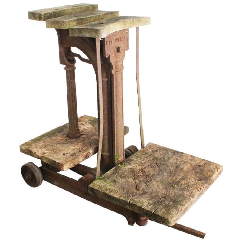 Early 20th Century Cast Iron Sack Weighing Scales Produced By W&T Avery Ltd