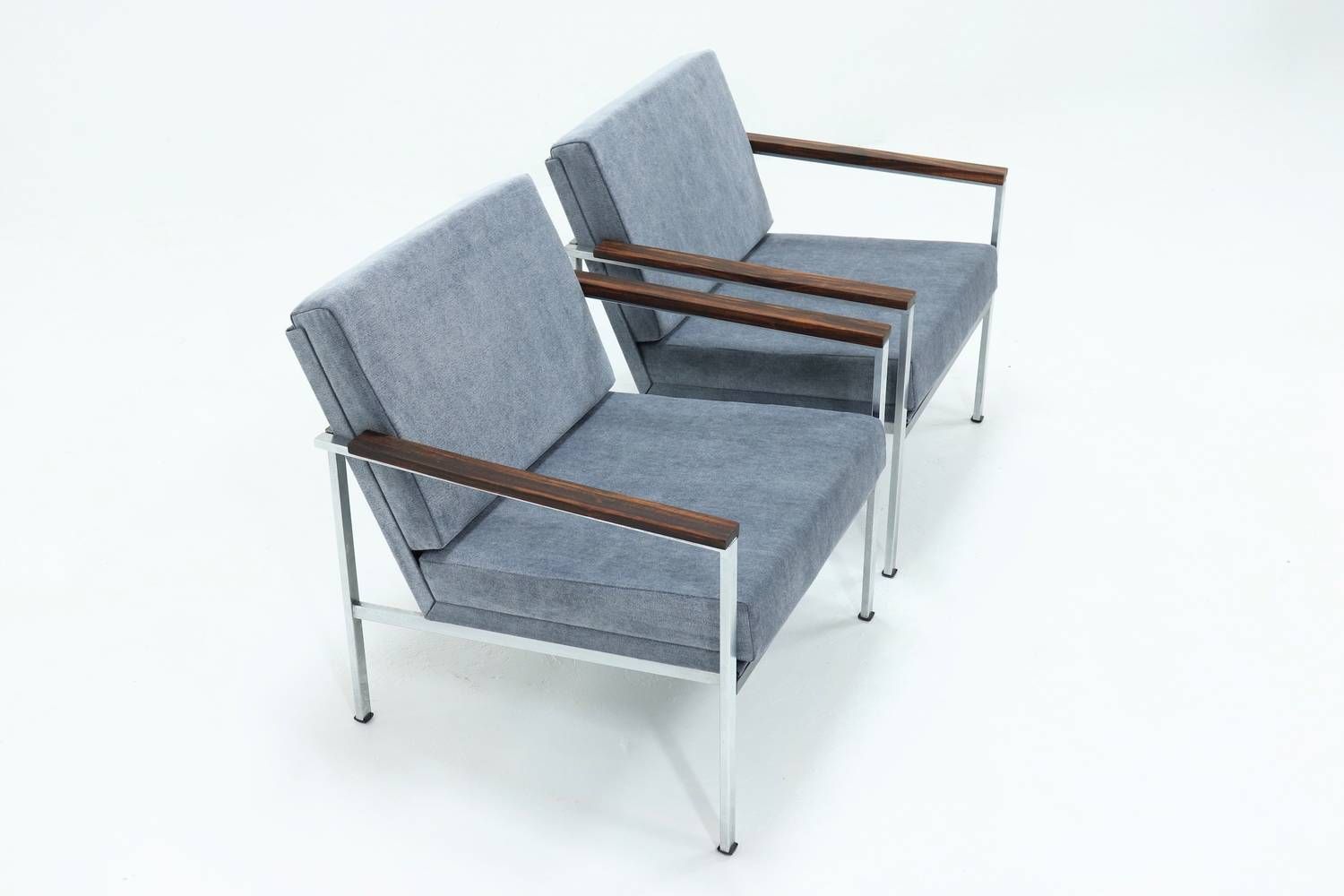 Set Of 2 Gispen 1453 Armchairs By Coen De Vries 1960s photo Furniture