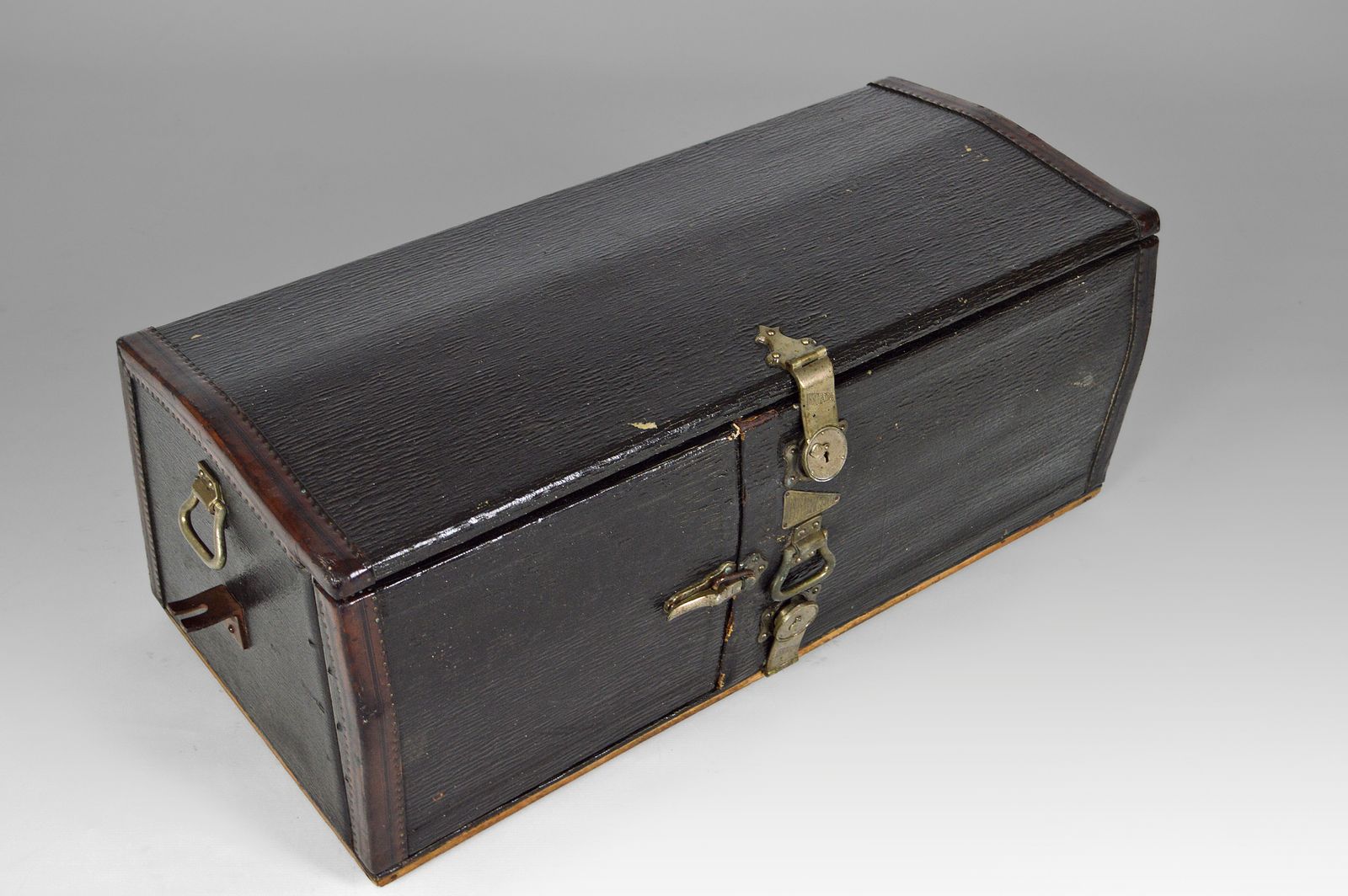 Black Car Trunk, Brand "Innovation", 1920s photo buy