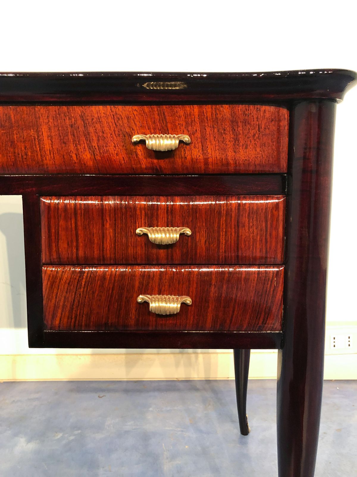 photo vinterior Italian Midcentury Small Desk With Chair Attributed To Paolo Buffa, 1950s