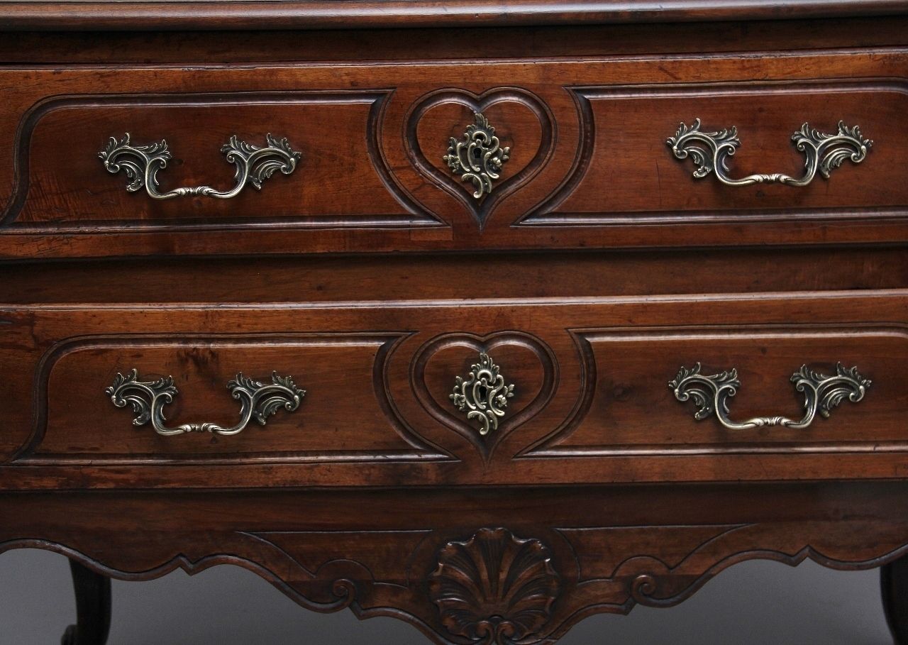 photo furniture Early 19th Century French Walnut Commode