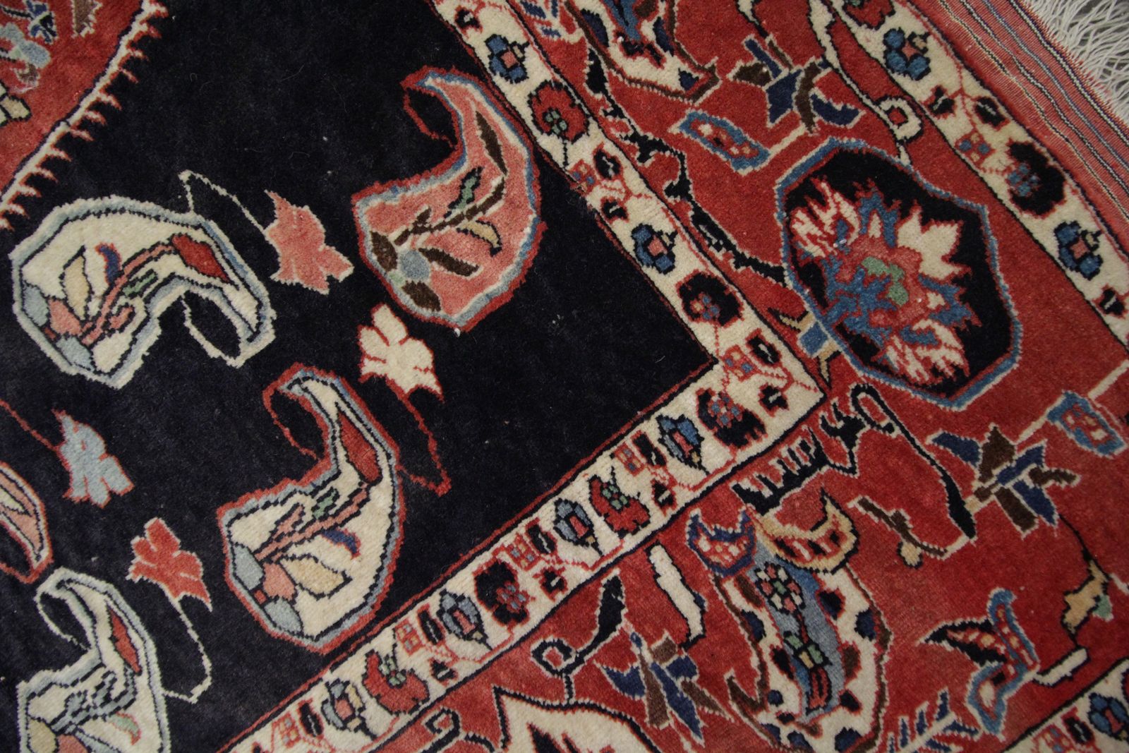 Vintage Rug Caucasian Azerbaijan Handmade Carpet Paisley Design 132x162cm photo vinterior