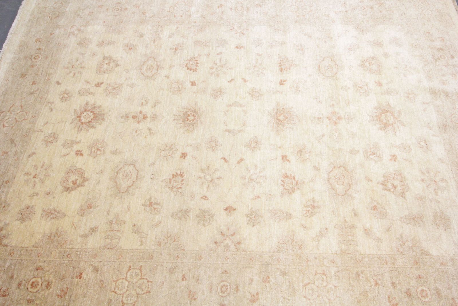 Handmade Carpet Traditional Ziegler Rug, Cream Wool 197x258cm photo furniture